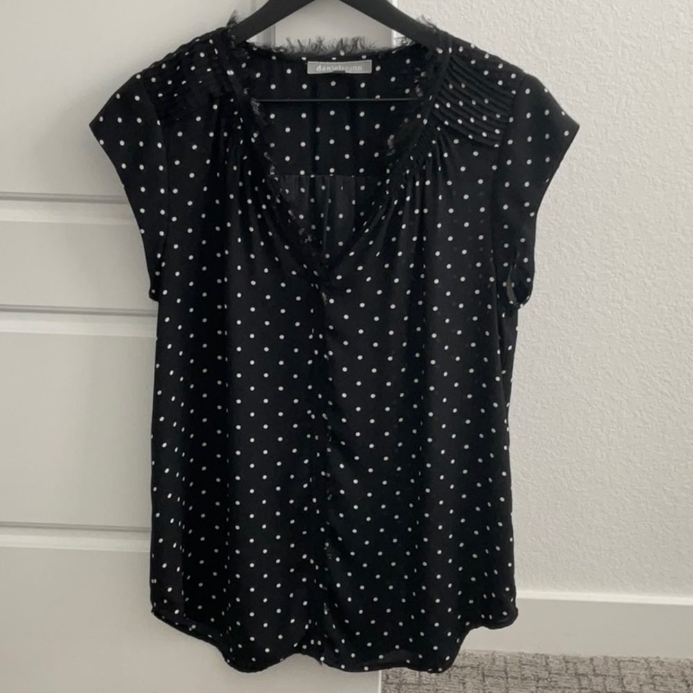 Daniel Rainn- Split Neck Blouse- Black w White Polka Dot- Size M